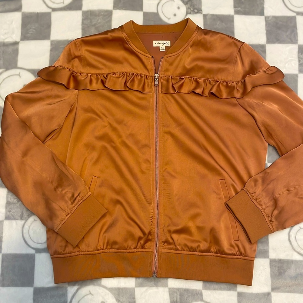 Silky satin light, copper zip up ruffle jacket🧡